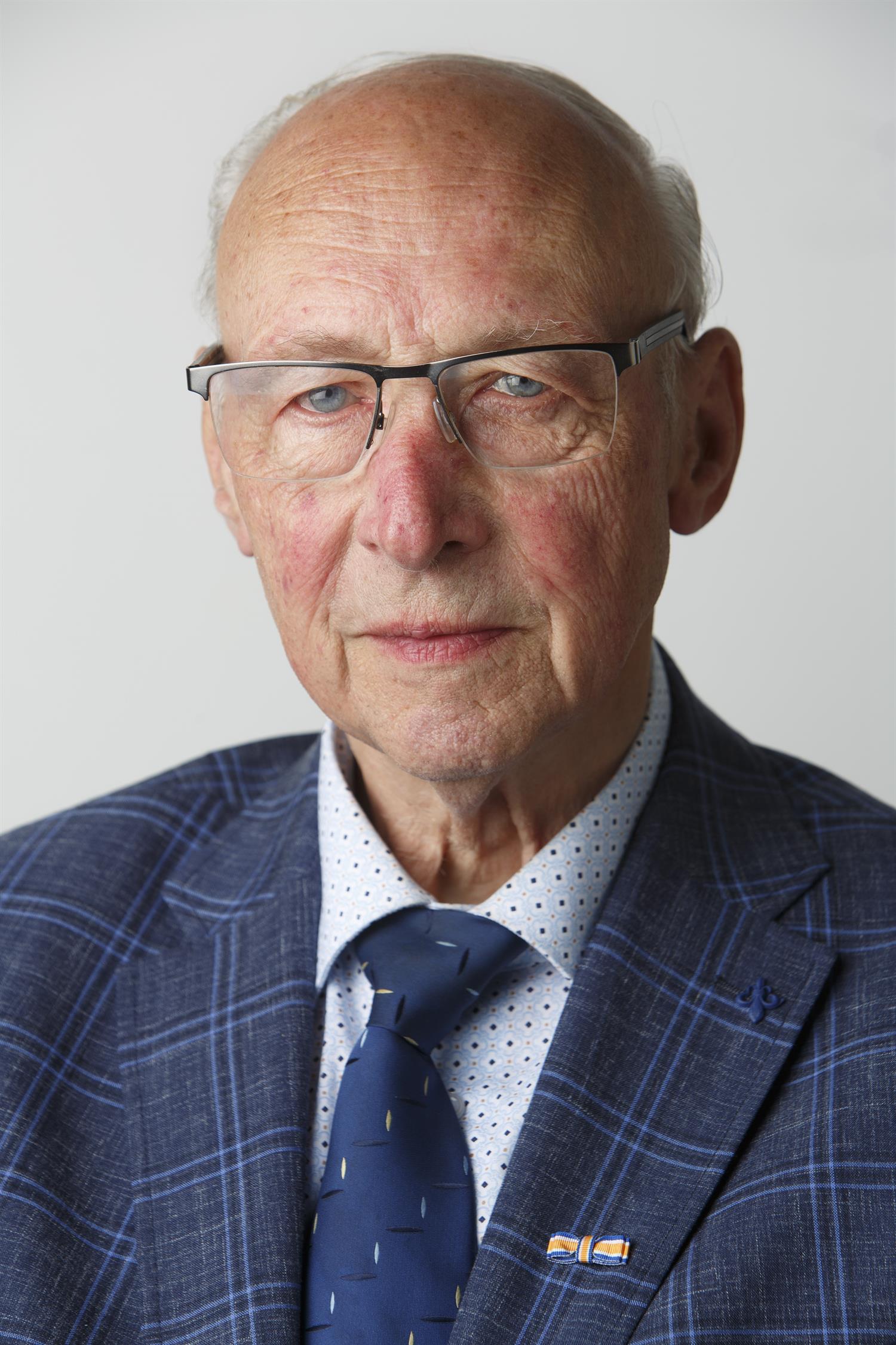 M.L.M. (René) van Lierop